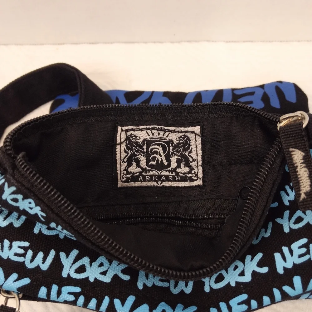 Arkash New York Canvas Crossbody - Picture 6 of 7